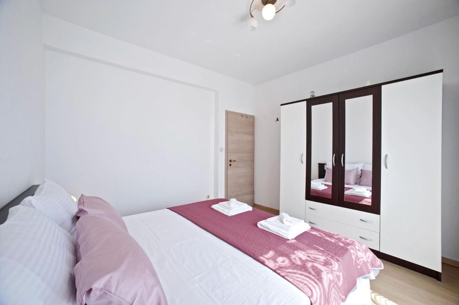Apartments With A Parking Space Gornje Selo, Solta - 15545 Grohote الغرفة الصورة