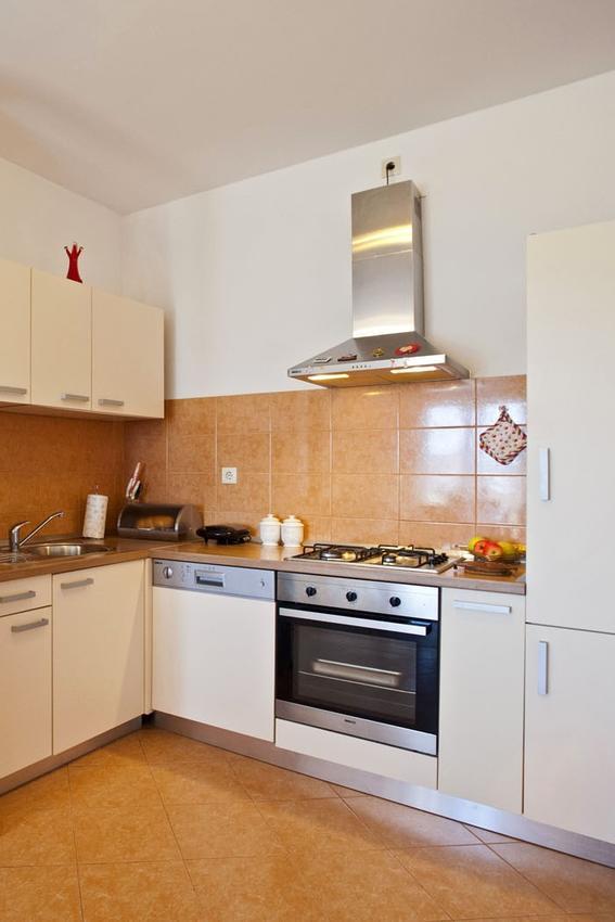 Apartments With A Parking Space Gornje Selo, Solta - 15545 Grohote المظهر الخارجي الصورة